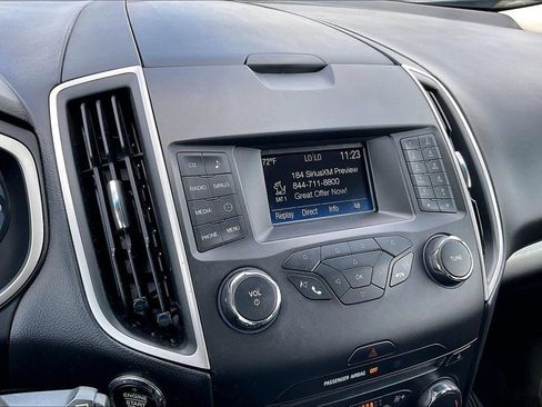 Used 2018 Ford Edge SEL image 26