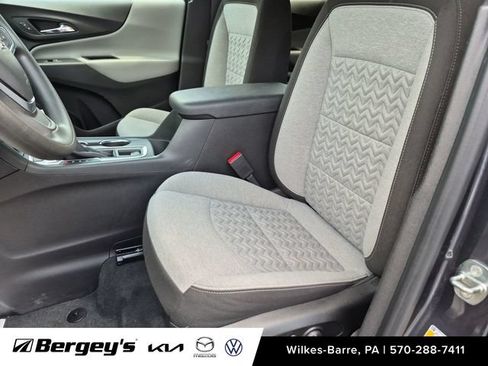 Used 2022 Chevrolet Equinox LS w/ LS Convenience Package AWD/4WD image 12