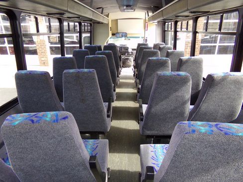 Used 2001 Chevrolet Express 3500 image 31