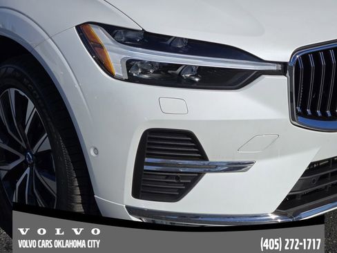 Certified 2023 Volvo XC60 B5 Plus w/ Climate Package image 7