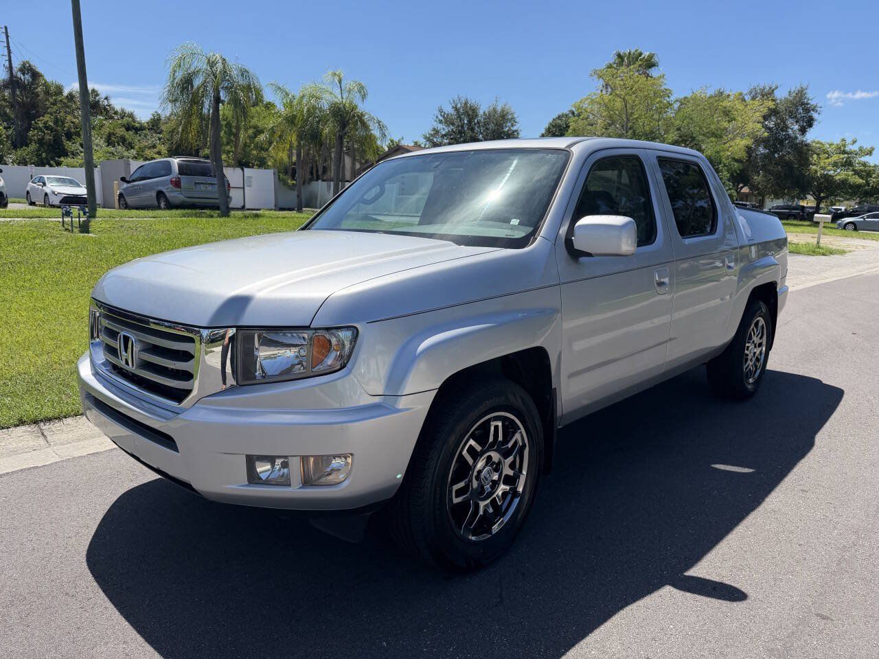 Used 2014 Honda Ridgeline SE image 1