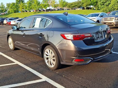 Used 2016 Acura ILX FWD image 3