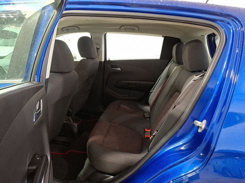 Used 2018 Chevrolet Sonic LT w/ Convenience Package image 10