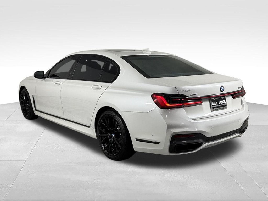 Used 2022 BMW 750i xDrive w/ Luxury Rear Seating Package AWD/4WD image 8