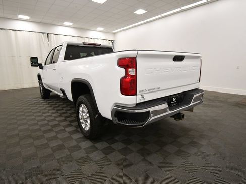 Used 2023 Chevrolet Silverado 3500 LT w/ Convenience Package AWD/4WD image 5