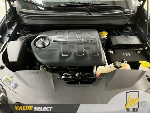 Used 2016 Jeep Cherokee Sport AWD/4WD image 26