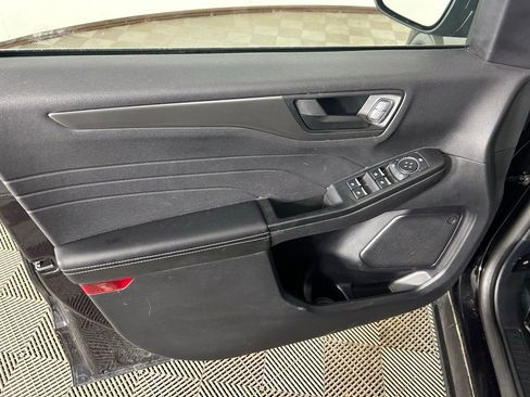 Used 2025 Ford Escape Active AWD/4WD image 11