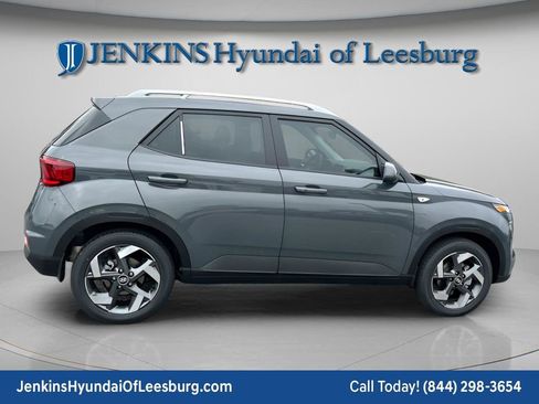 New 2026 Hyundai Venue SEL image 4