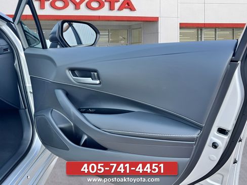 Used 2026 Toyota Corolla SE FWD image 19