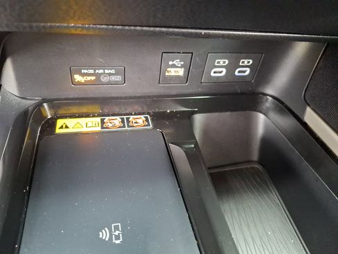 Used 2025 Toyota Camry LE FWD image 24