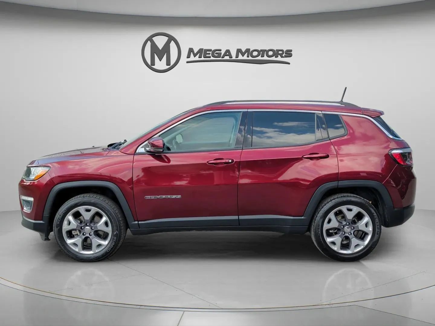 Used 2021 Jeep Compass Limited AWD/4WD image 3