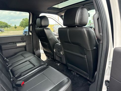 Used 2016 Ford F250 Lariat w/ Lariat Ultimate Package AWD/4WD image 35