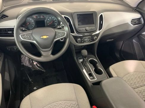 Used 2023 Chevrolet Equinox LS AWD/4WD image 17