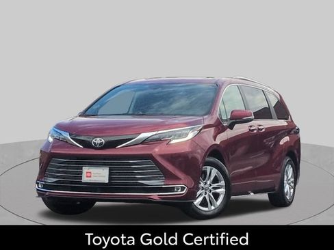 Certified 2026 Toyota Sienna Limited FWD image 1