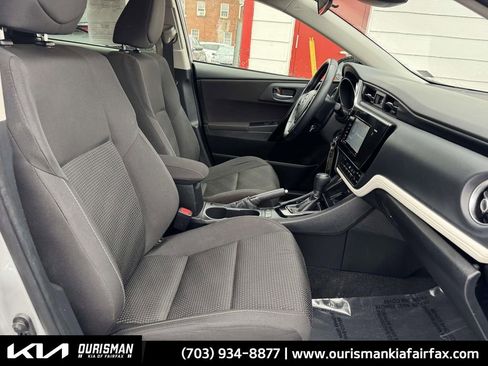 Used 2018 Toyota Corolla iM image 24