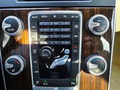 Used 2015 Volvo S60 T5 Premier w/ Convenience Package image 32