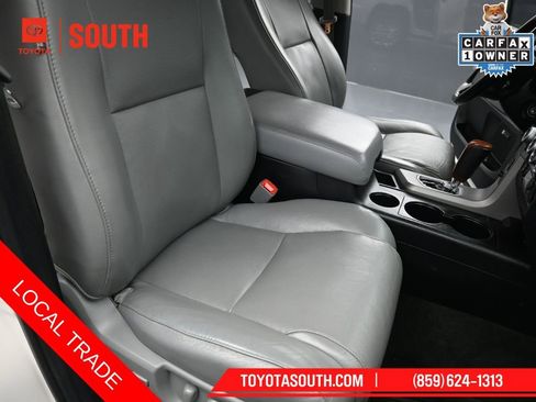 Used 2013 Toyota Sequoia Platinum image 29