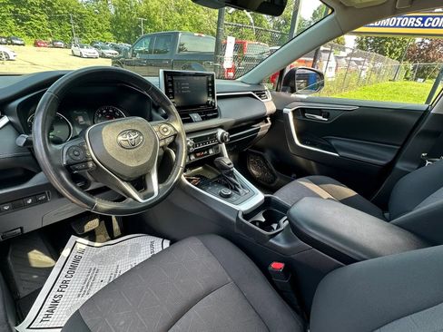 Used 2019 Toyota RAV4 XLE w/ Convenience Package AWD/4WD image 24
