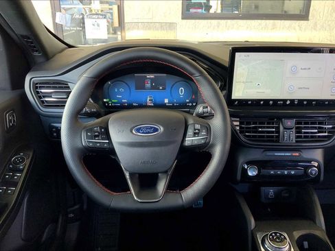 Used 2024 Ford Escape ST-Line Elite w/ Premium Technology Package image 9