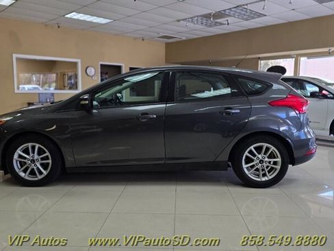 Used 2015 Ford Focus SE FWD image 6