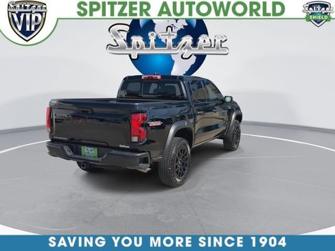 Used 2024 Chevrolet Colorado Trail Boss w/ Technology Package AWD/4WD image 9