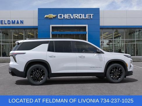 New 2025 Chevrolet Traverse LT w/ Midnight/Sport Edition image 5