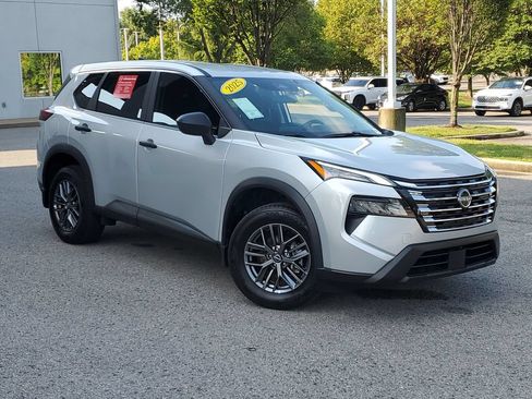 Certified 2025 Nissan Rogue S AWD/4WD image 36