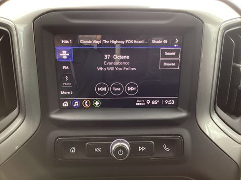 Used 2025 Chevrolet Silverado 1500 Custom w/ LPO, Dark Essentials Package RWD image 18