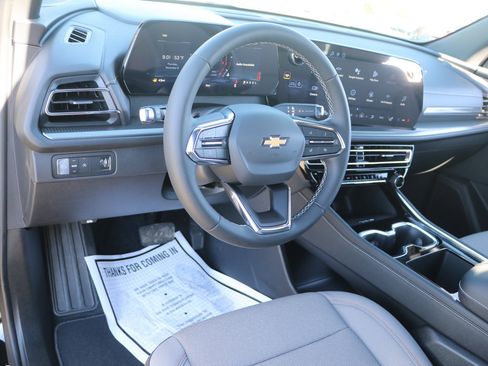 New 2026 Chevrolet Traverse LT image 15