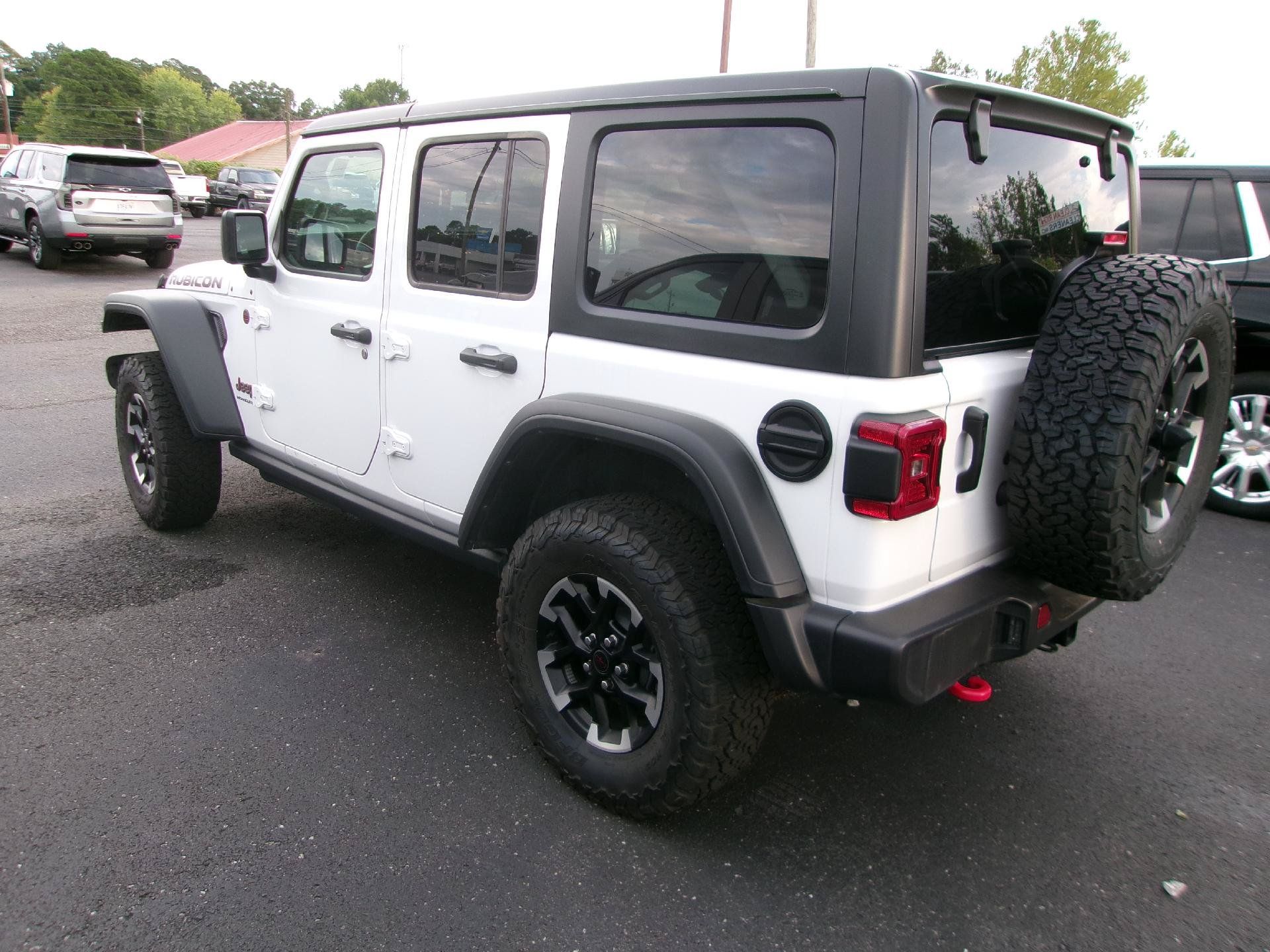 Used 2026 Jeep Wrangler Unlimited Rubicon AWD/4WD image 2