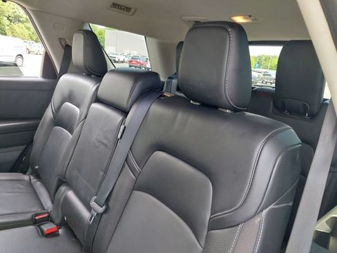 Used 2023 Nissan Pathfinder SL FWD image 31