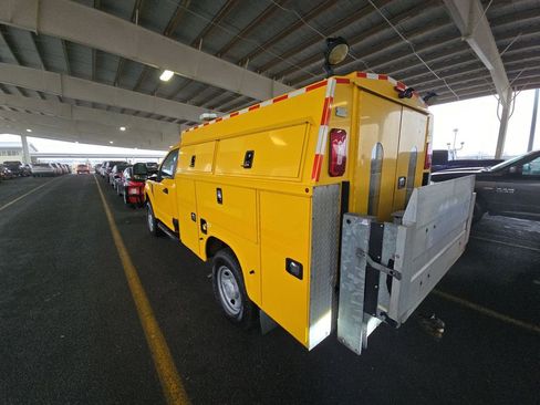 Used 2019 Ford F350 XL w/ Snow Plow Prep Package image 3