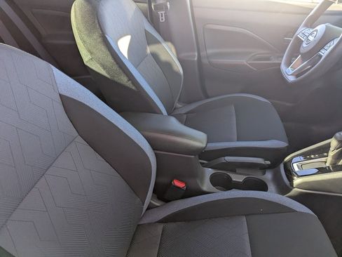 Certified 2025 Nissan Versa SV w/ Trunk Package image 11