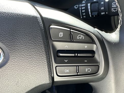 Used 2023 Hyundai Venue Limited w/ Cargo Package image 25