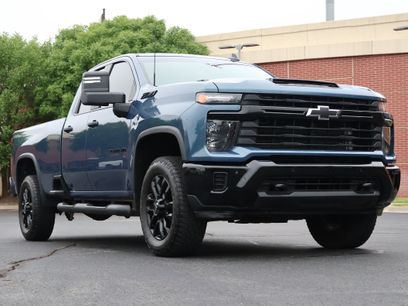 Used 2025 Chevrolet Silverado 2500 Custom w/ Custom Value Package