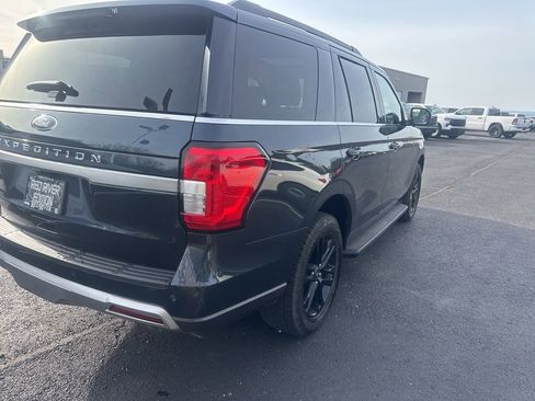 Used 2024 Ford Expedition XLT image 5