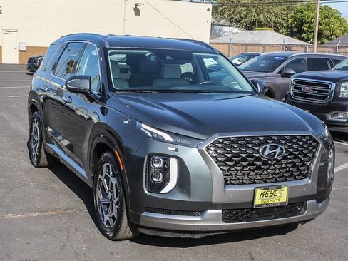 Certified 2022 Hyundai Palisade Calligraphy w/ Winter Package image 3