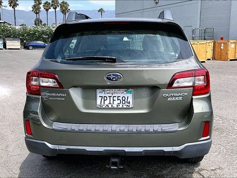 Used 2016 Subaru Outback 2.5i AWD/4WD image 5