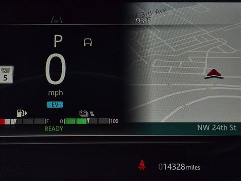 Certified 2025 Land Rover Range Rover SE AWD/4WD image 11
