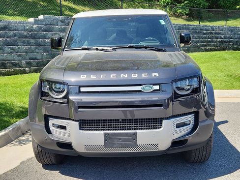 Used 2024 Land Rover Defender 110 S AWD/4WD image 8