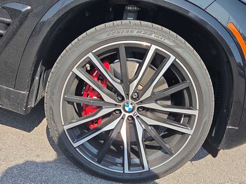 Used 2025 BMW X5 M60i AWD/4WD image 2