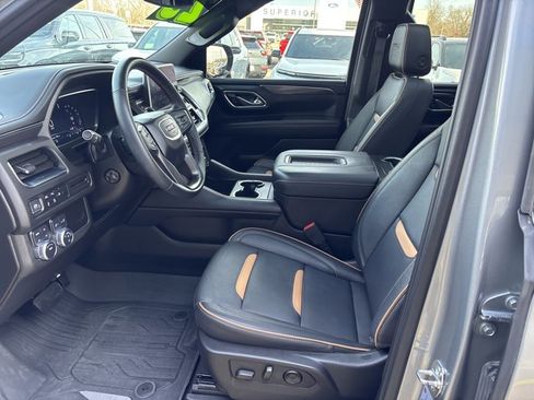 Used 2023 GMC Yukon AT4 image 18