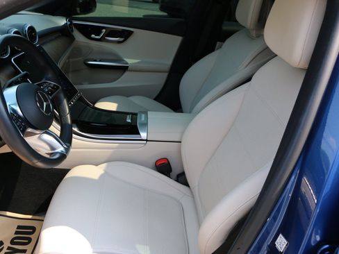 Used 2022 Mercedes-Benz C 300 Sedan image 28