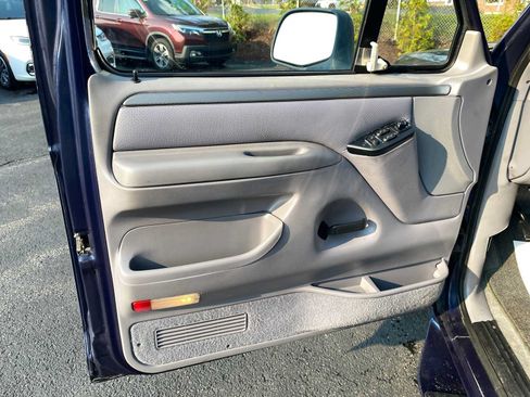Used 1995 Ford F150 2WD Regular Cab image 28