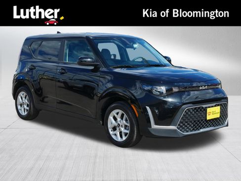 Certified 2025 Kia Soul LX FWD image 1