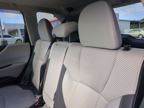 Used 2023 Subaru Forester Premium AWD/4WD image 29