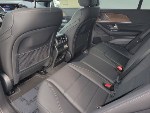 New 2026 Mercedes-Benz GLE 450 4MATIC Coupe image 9
