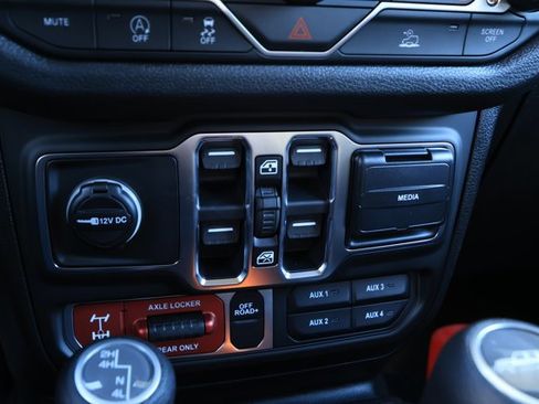 New 2026 Jeep Gladiator Willys image 19