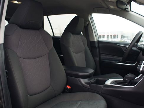 Used 2023 Toyota RAV4 XLE image 21