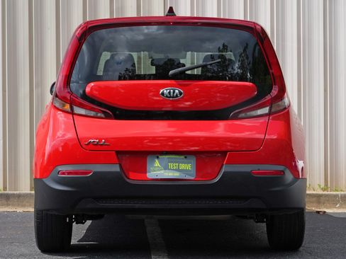 Used 2020 Kia Soul LX FWD image 10